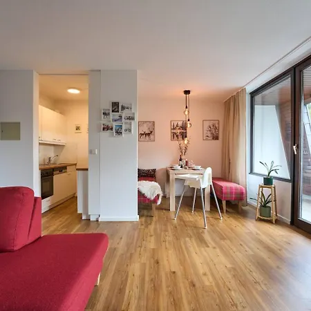 Modern, Gemuetlich, Panorama, Pool & Sauna, Netflix *