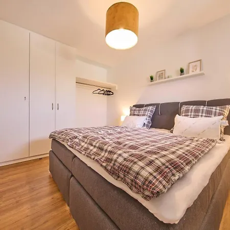 Modern, Gemuetlich, Panorama, Pool & Sauna, Netflix *